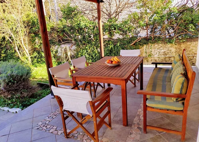 Dalia Vilă Archangelos (Rhodes)